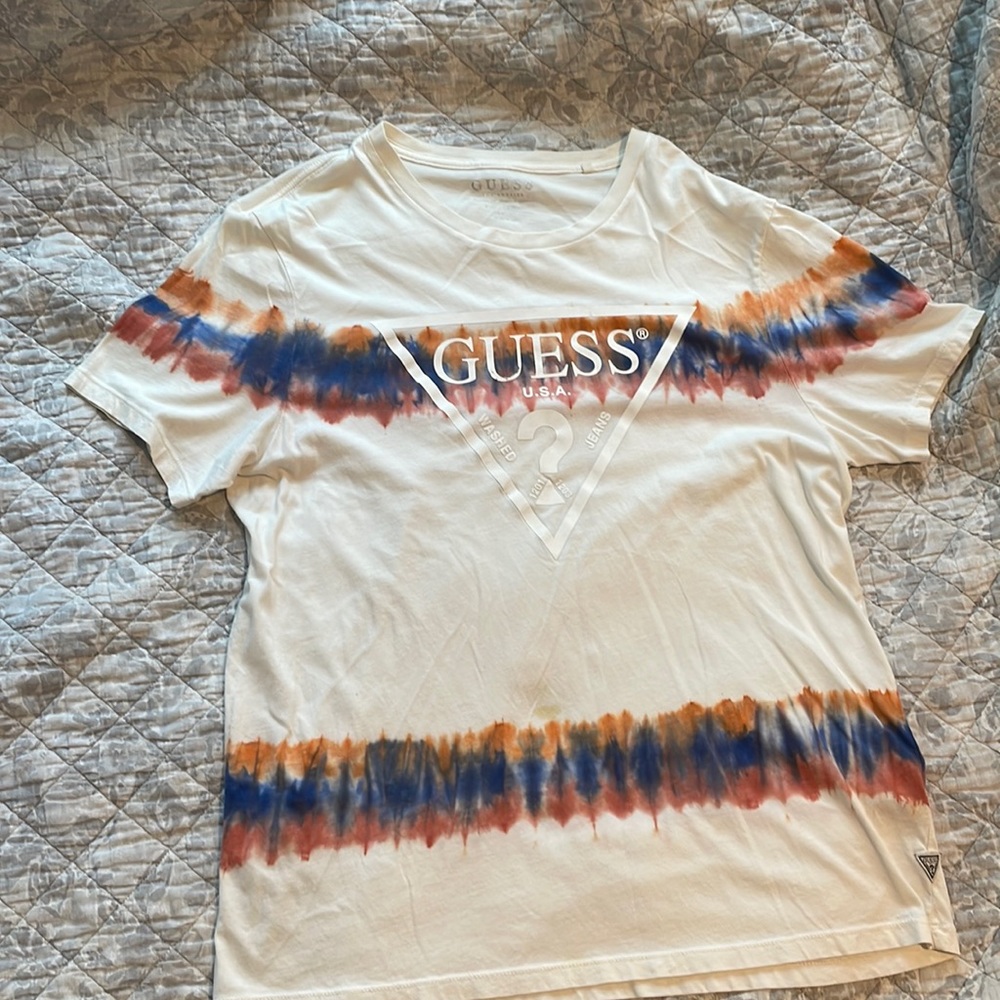 Guess T shirt